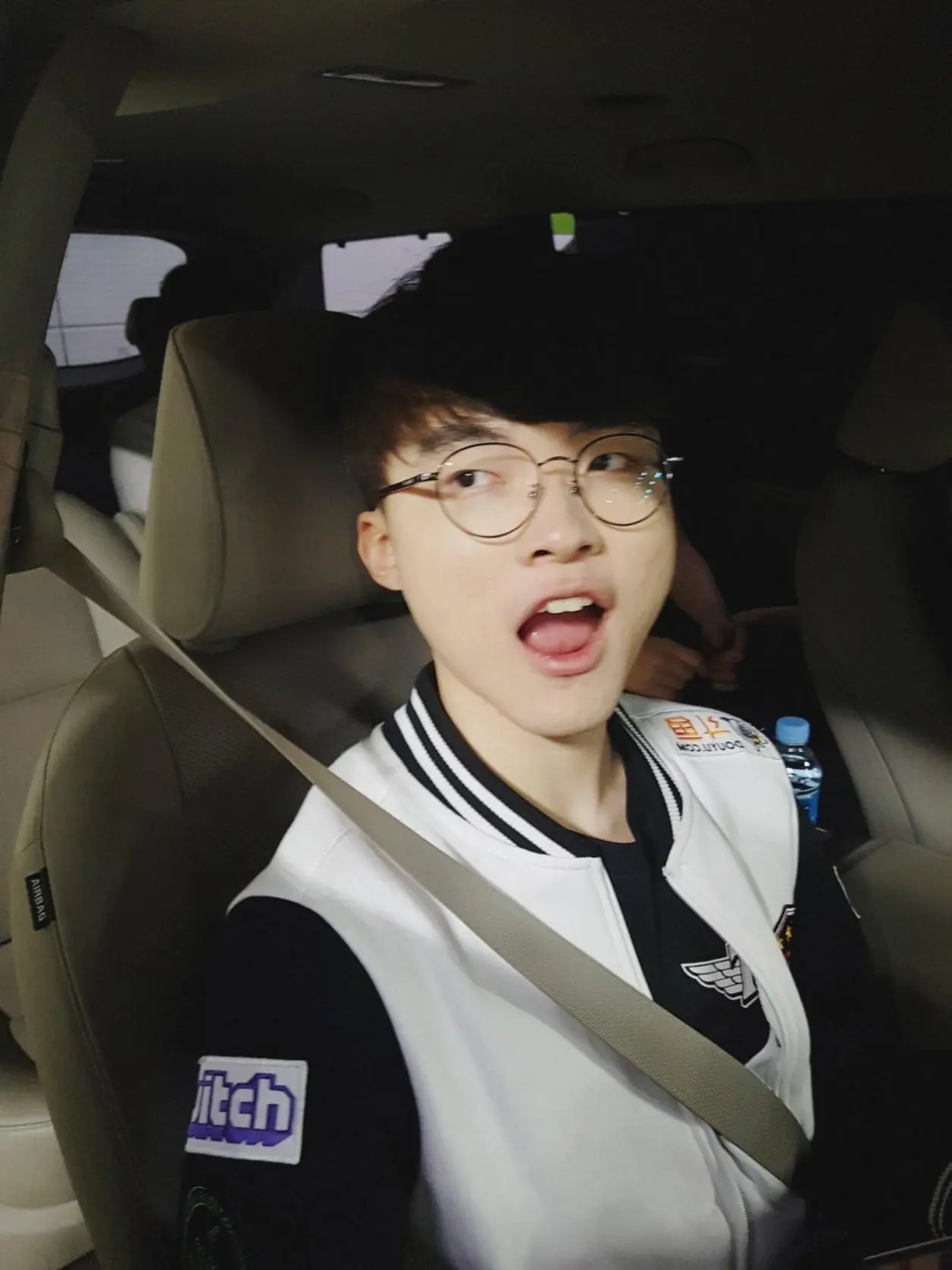 包含Faker赛事官方发布回归赛场新规,日本队争议不断!的词条 包含Faker赛事官方发布回归赛场新规,日本队争议不断!的词条